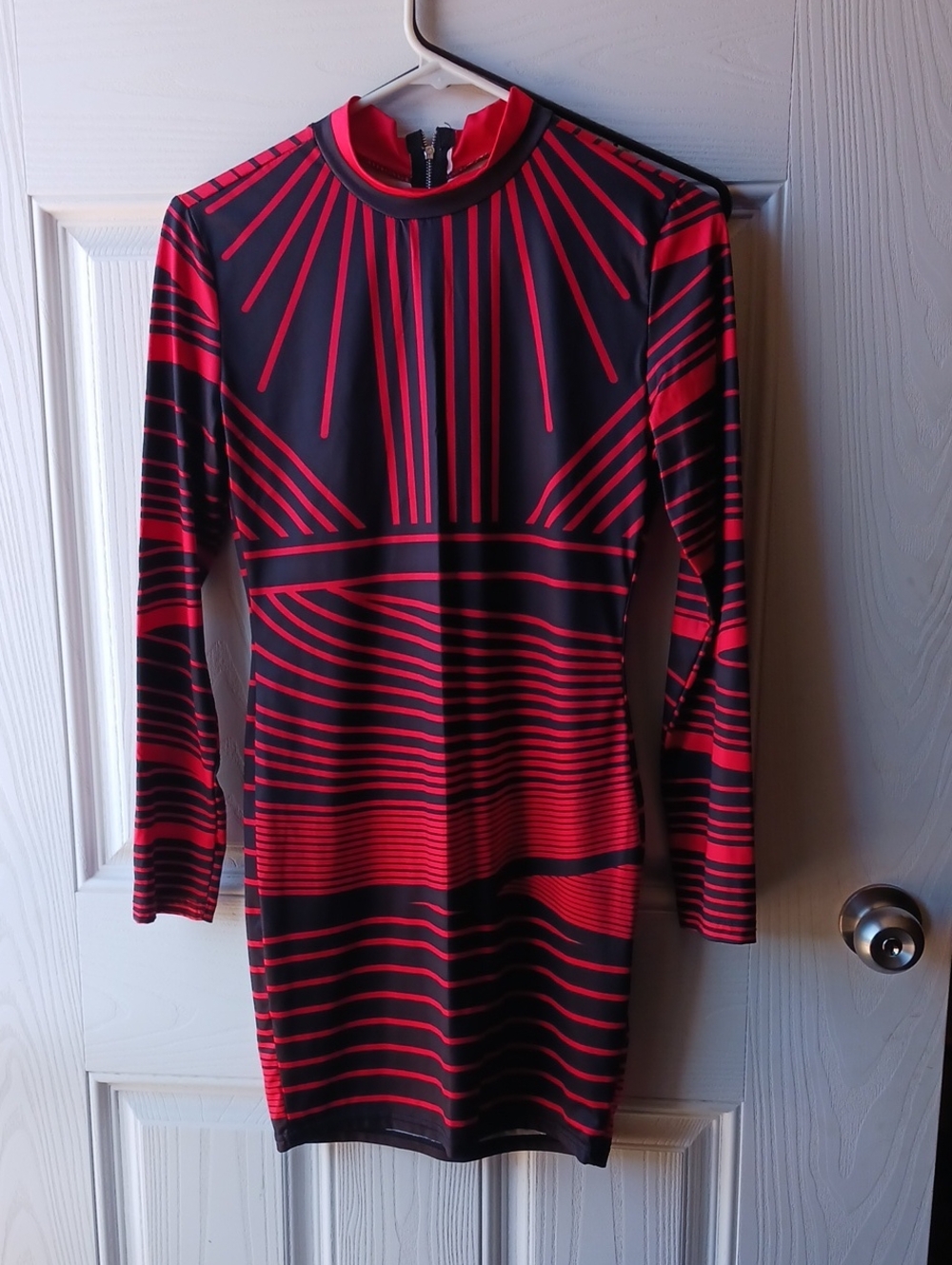 Red & Black Geometric Bodycon Dress - Women